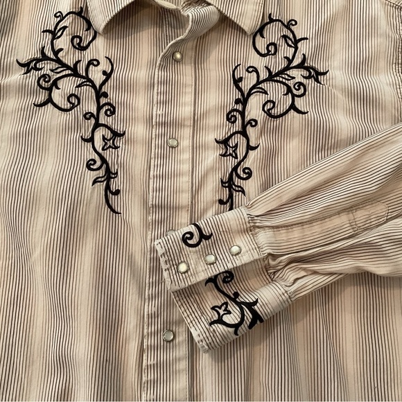Wrangler Striped Pearl Snap Embroidered Western Shirt Size Large Cowgirl - Picture 6 of 10